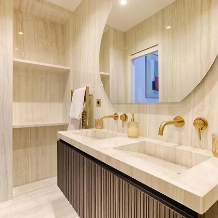 Daire Elegant Luxury For 6 On Champs-elysees