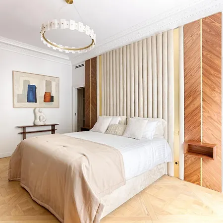 Elegant Luxury For 6 On Champs-élysées Appartamento