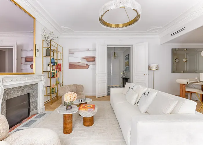 Elegant Luxury For 6 On Champs-elysees 아파트
