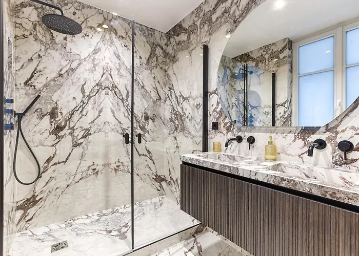 아파트 Elegant Luxury For 6 On Champs-elysees