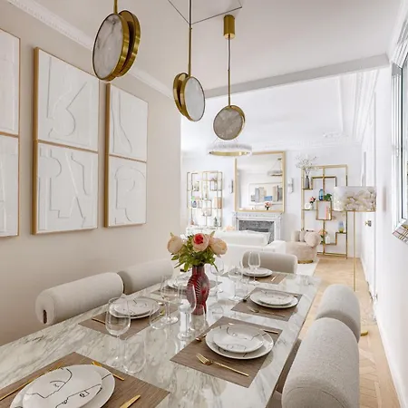 Apartament Elegant Luxury For 6 On Champs-elysees Paryż